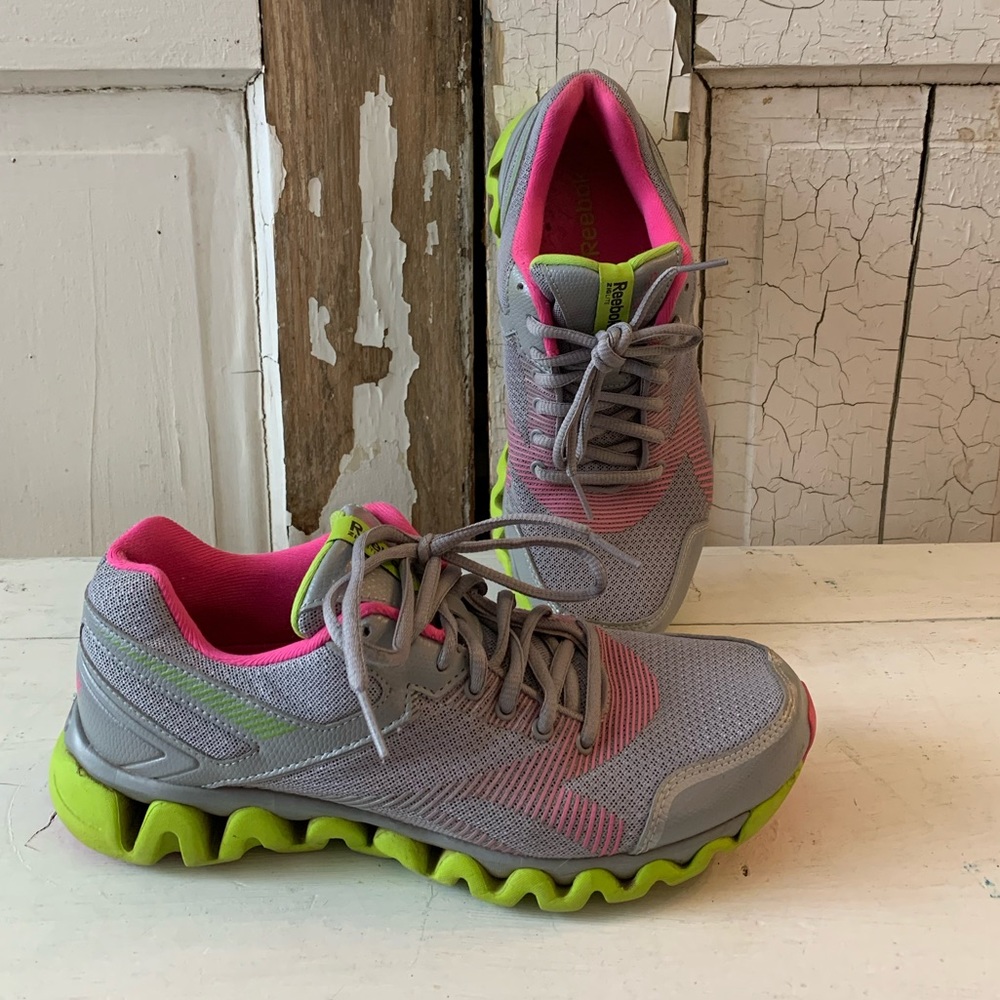 Reebok Ziglite athletic shoes Size 8